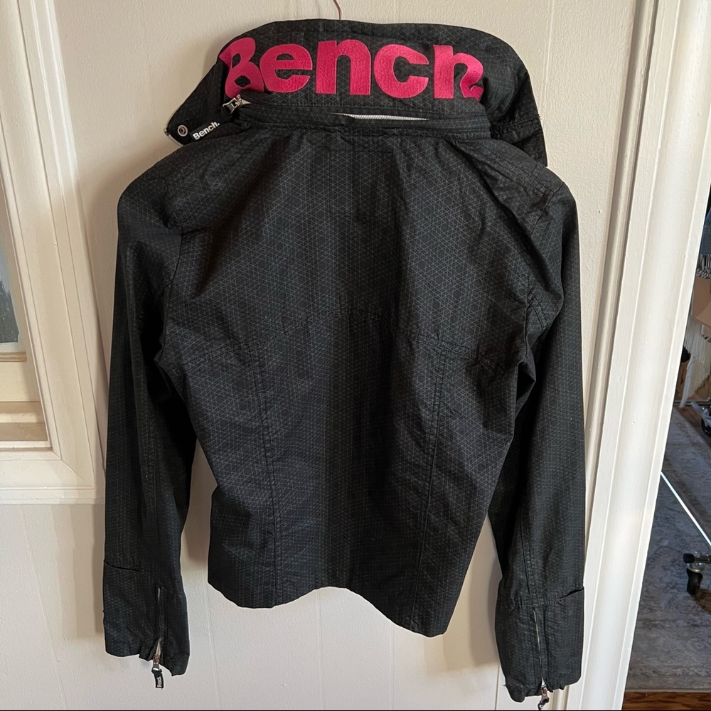 Bench Jacket - Picture 6 of 6